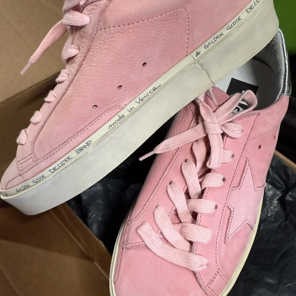Golden Goose sz 7B Pink and Silver Sneakers NEW with Box - Picture 3 of 16